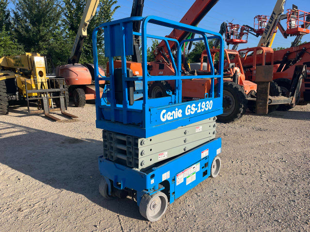 Used 2015 GENIE GS-1930 Scissor Lift