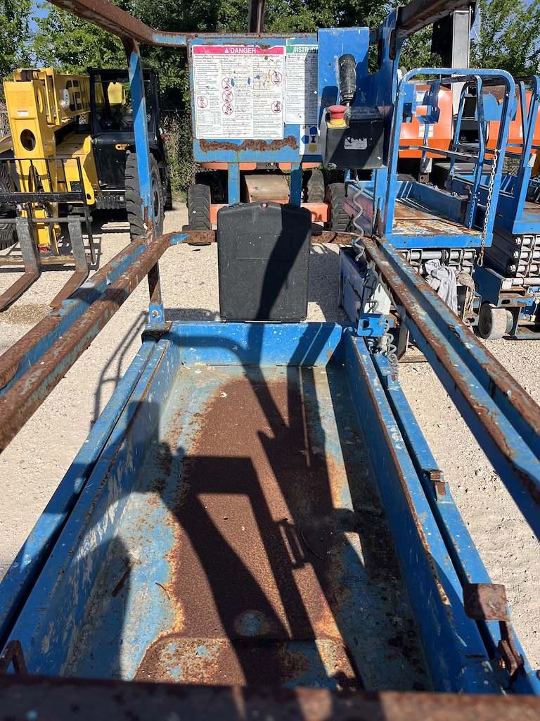 Used 2015 GENIE GS-1930 Scissor Lift