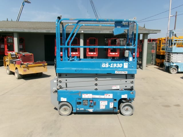 Used 2018 GENIE GS-1930 Scissor Lift