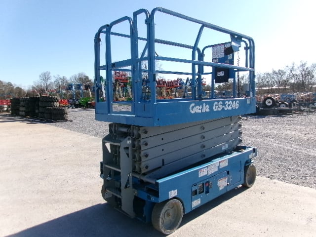 Used 2018 GENIE GS-3246 Scissor Lift