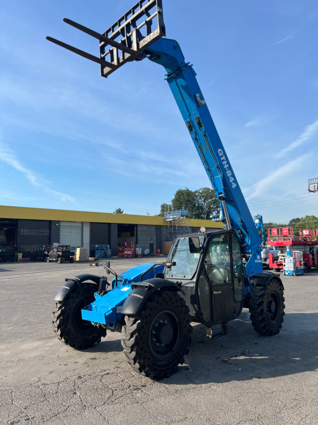 Used 2018 GENIE GTH-844 Telehandler Forklift