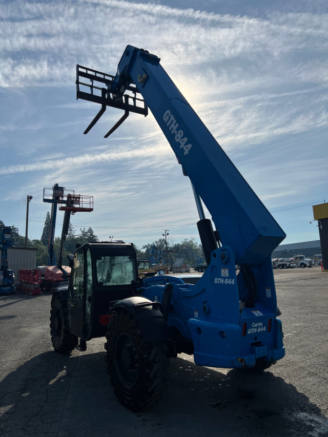 Used 2018 GENIE GTH-844 Telehandler Forklift