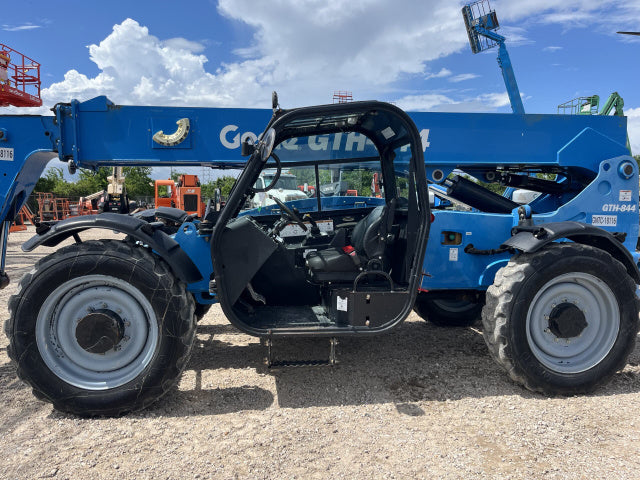 Used 2018 GENIE GTH-844 Telehandler Forklift