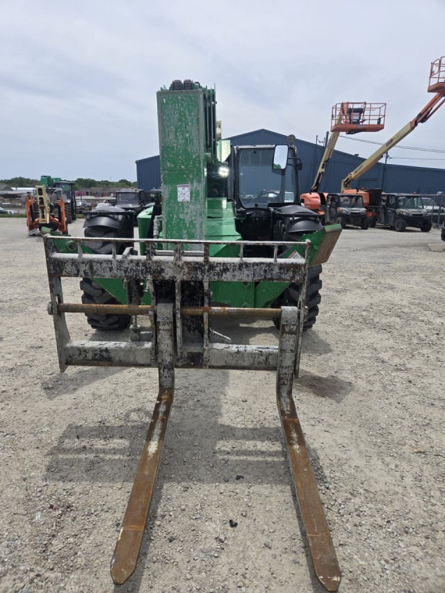 Used 2016 GENIE GTH-1056 Telehandler Forklift