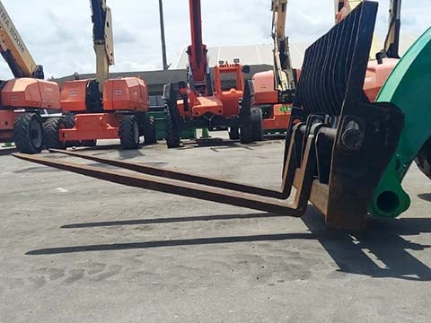 Used 2018 GENIE GTH-1544 Telehandler Forklift