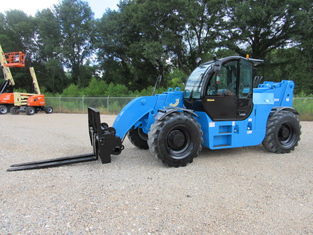 Used 2018 GENIE GTH-1544 Telehandler Forklift