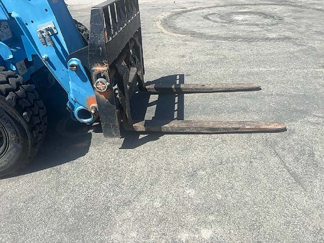 Used 2015 GENIE GTH-5519 Telehandler Forklift