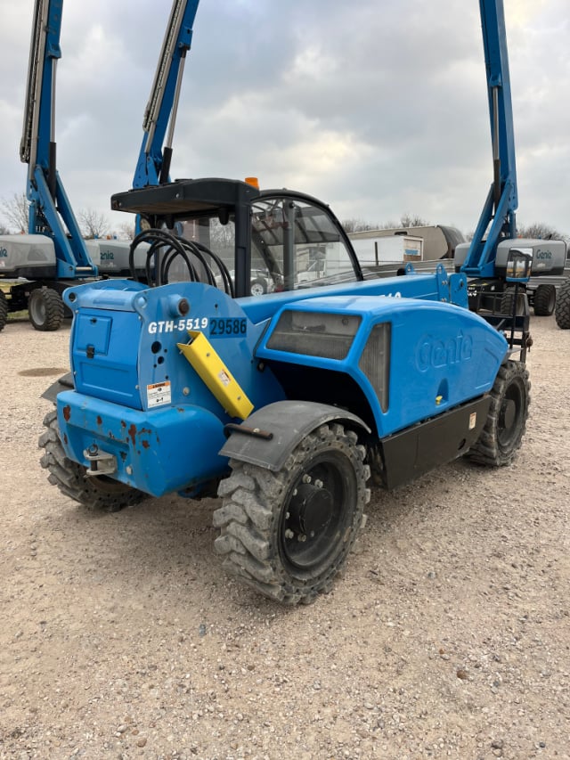 Used 2019 GENIE GTH-5519 Telehandler Forklift
