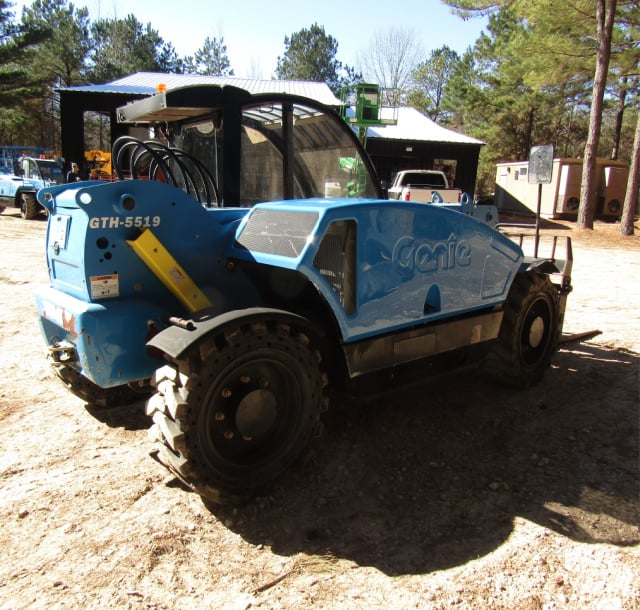 Used 2019 GENIE GTH-5519 Telehandler Forklift