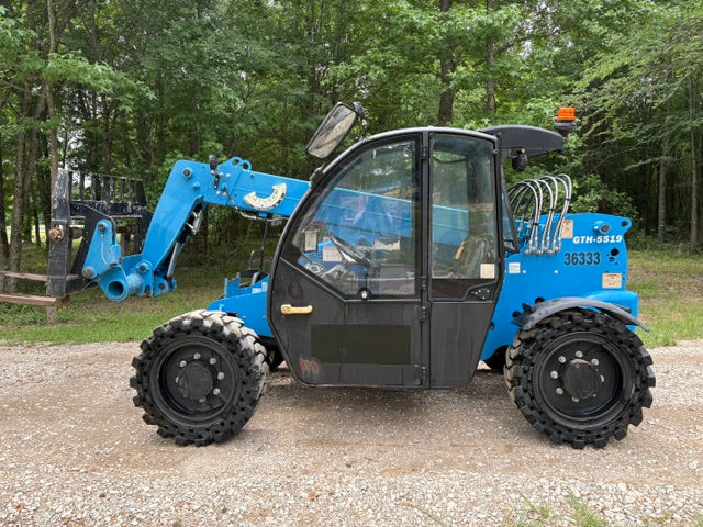Used 2019 GENIE GTH-5519 Telehandler Forklift