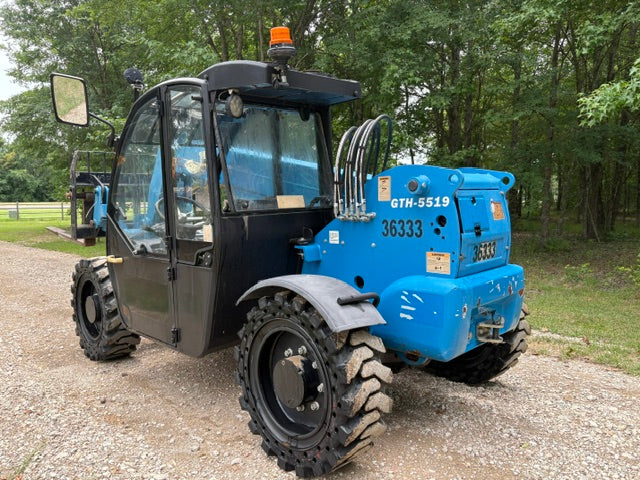 Used 2019 GENIE GTH-5519 Telehandler Forklift