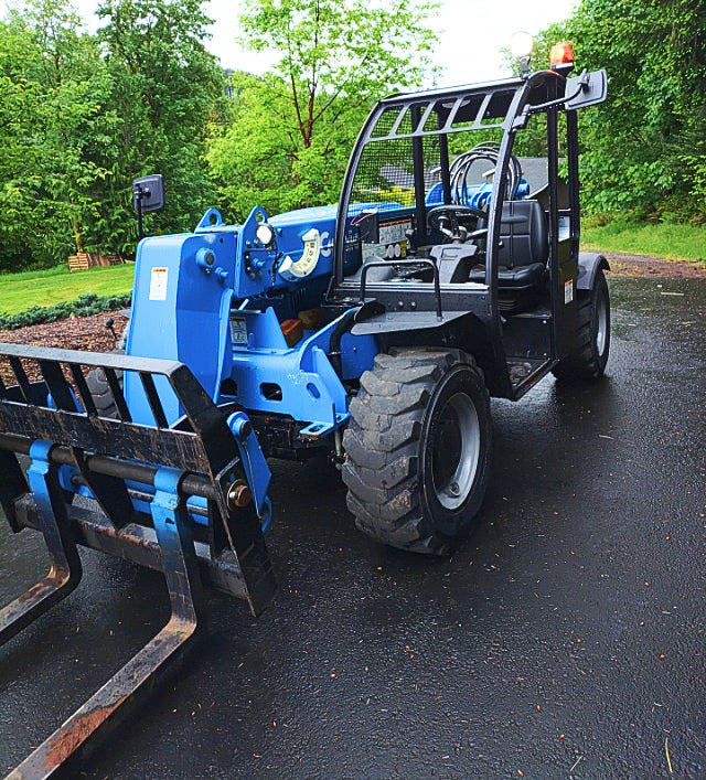 Used 2019 GENIE GTH-5519 Telehandler Forklift