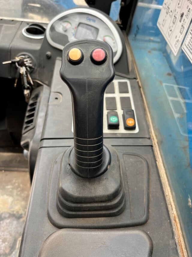 Used 2019 GENIE GTH-5519 Telehandler Forklift