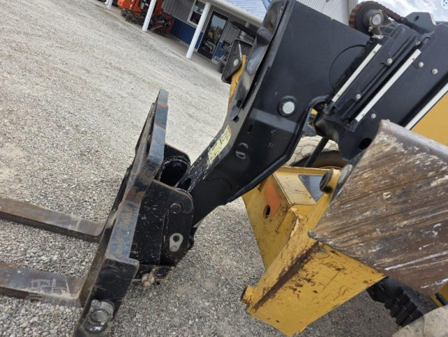 Used 2020 CAT TL1055D Telehandler Forklift