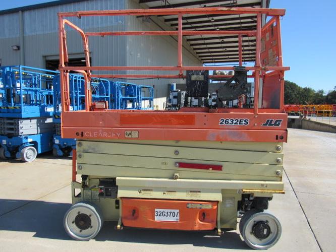 Used 2019 JLG 2632ES Scissor Lift, photo 5