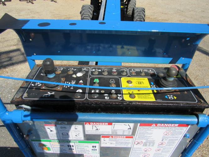 Used 2017 GENIE S-80X Telescopic Boom Lift, photo 9