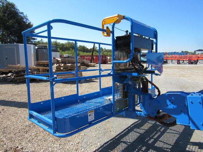 Used 2017 GENIE S-80X Telescopic Boom Lift, photo 10