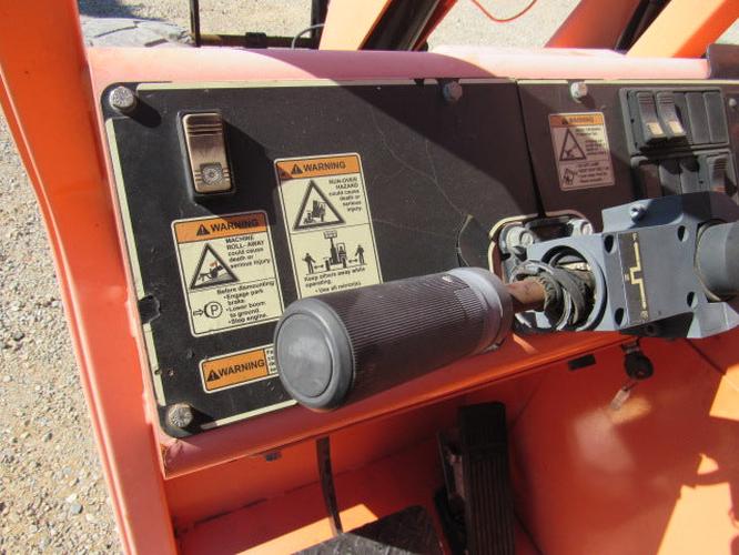 Used 2015 SKYTRAK 8042 Telehandler Forklift, photo 22