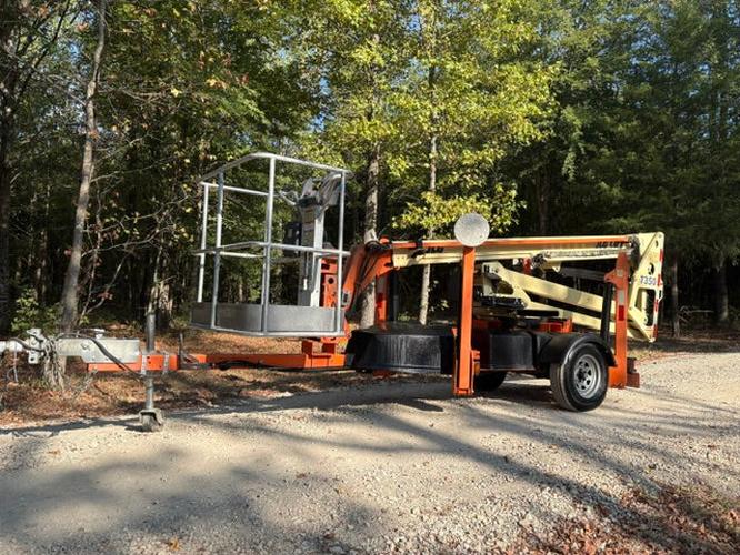 Used 2019 JLG T350 Towable Boom Lift
