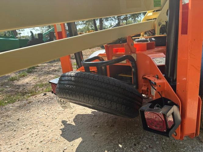 Used 2019 JLG T350 Towable Boom Lift, photo 9