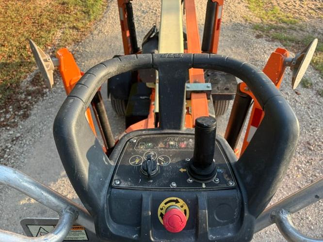 Used 2019 JLG T350 Towable Boom Lift, photo 11