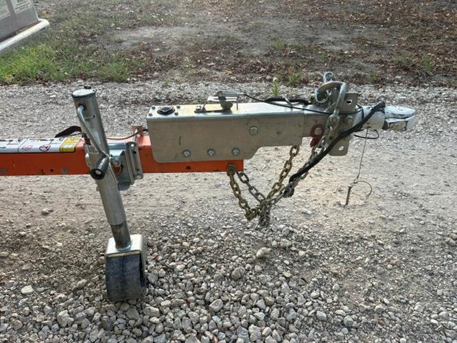 Used 2019 JLG T350 Towable Boom Lift, photo 13