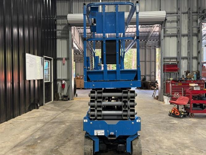 Used 2019 GENIE GS-2632 Scissor Lift, photo 5