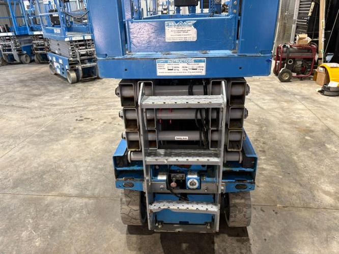Used 2019 GENIE GS-2632 Scissor Lift, photo 9