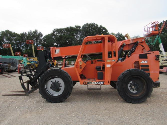 Used 2018 SKYTRAK 6036 Telehandler Forklift