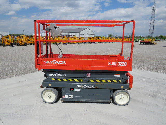 Used 2017 SKYJACK SJ3220 Scissor Lift