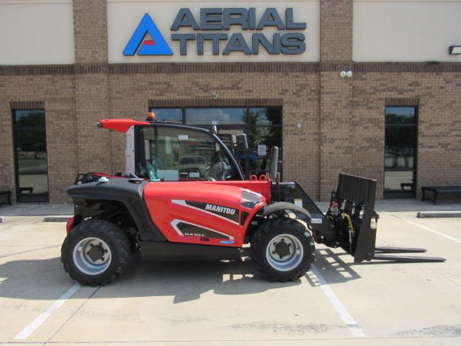New 2024 MANITOU ULM 412 H Telehandler Forklift, photo 4