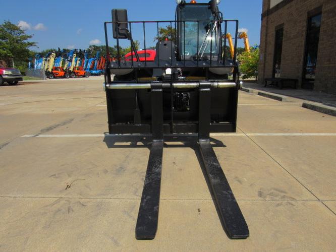 New 2024 MANITOU ULM 412 H Telehandler Forklift, photo 7