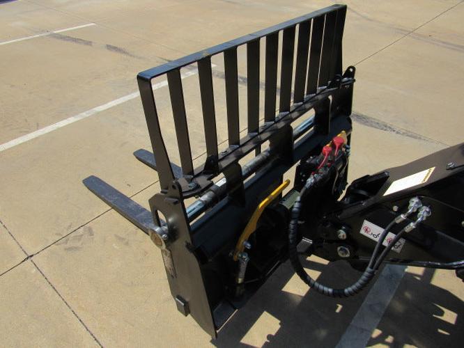New 2024 MANITOU ULM 412 H Telehandler Forklift, photo 9