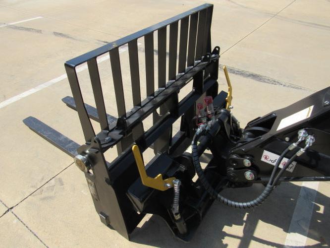 New 2024 MANITOU ULM 412 H Telehandler Forklift, photo 11