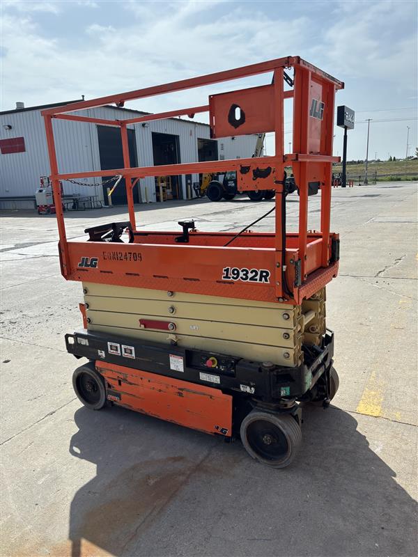 Used 2020 JLG 1932R Scissor Lift