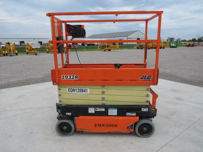 Used 2020 JLG 1932R Scissor Lift