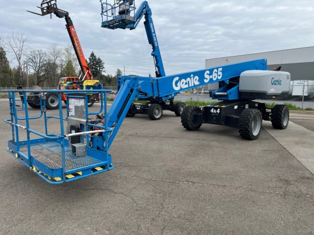 Used 2017 GENIE S-65 Telescopic Boom Lift