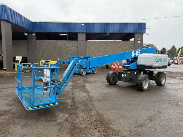 Used 2018 GENIE S-65 Telescopic Boom Lift