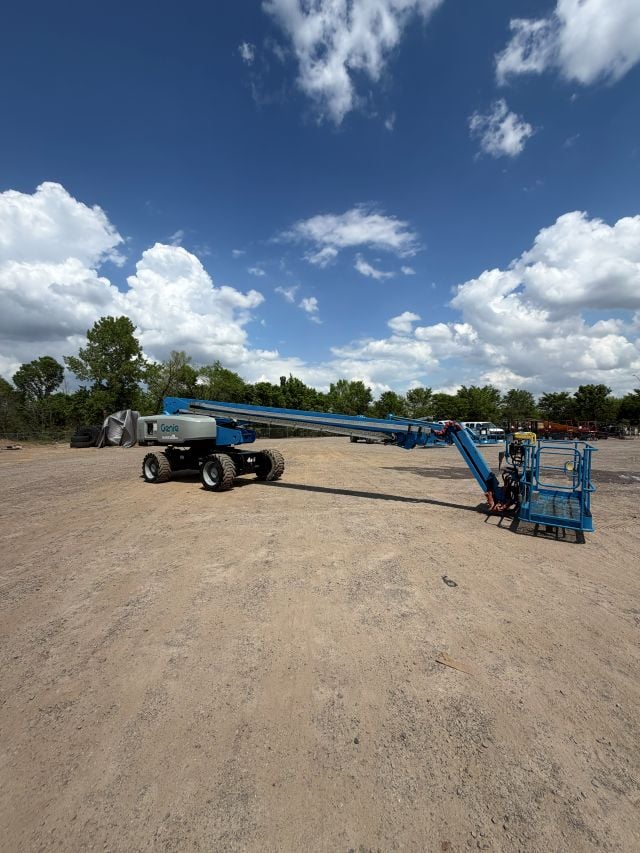 Used 2018 GENIE S-85 XC Telescopic Boom Lift