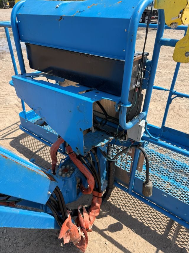Used 2018 GENIE S-85 XC Telescopic Boom Lift