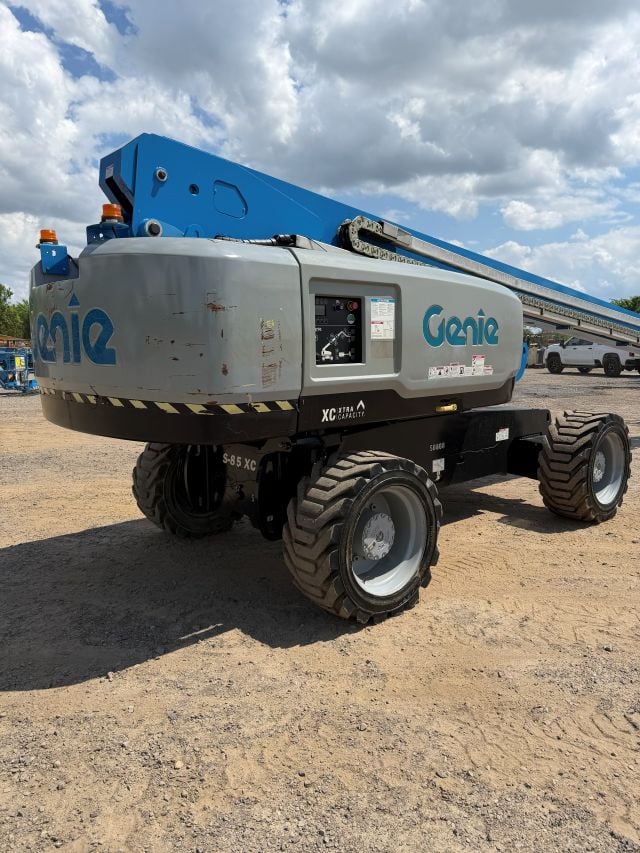 Used 2018 GENIE S-85 XC Telescopic Boom Lift