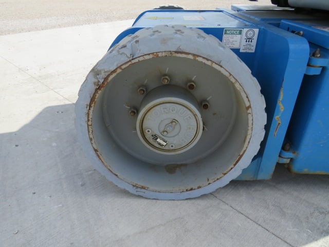 Used 2017 GENIE Z-30/20N RJ Articulating Boom Lift