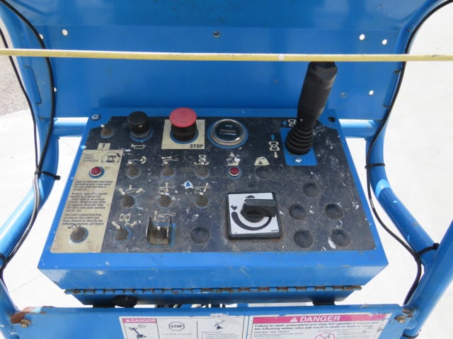 Used 2017 GENIE Z-30/20N RJ Articulating Boom Lift