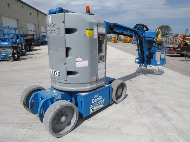 Used 2017 GENIE Z-30/20N RJ Articulating Boom Lift