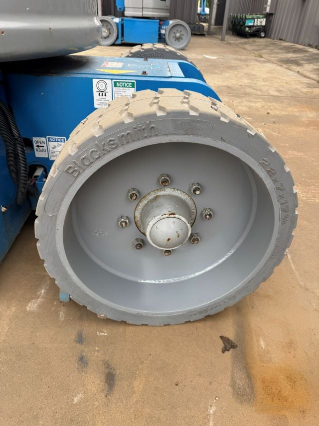 Used 2018 GENIE Z-30/20N RJ Articulating Boom Lift