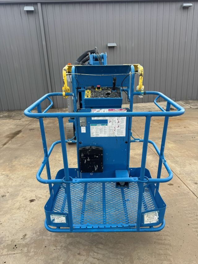Used 2018 GENIE Z-30/20N RJ Articulating Boom Lift