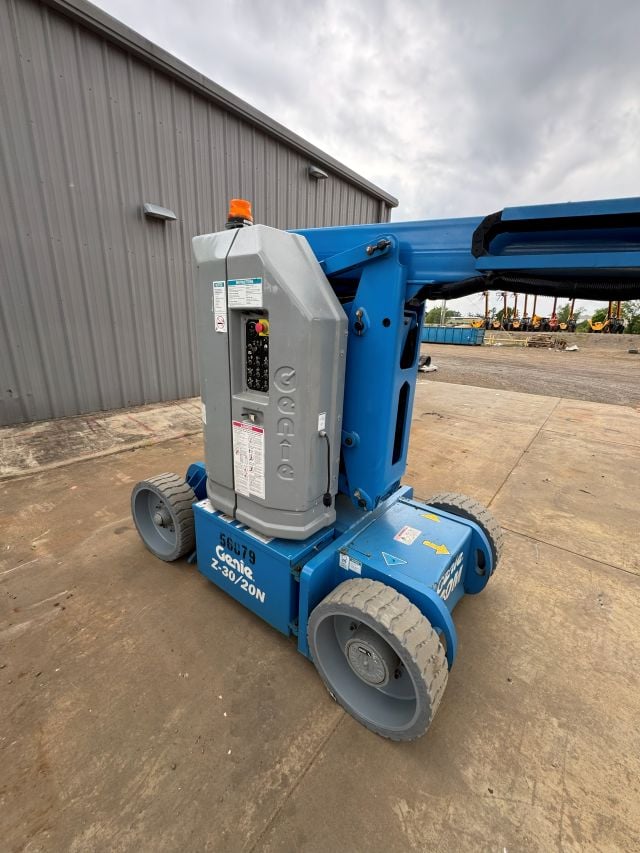 Used 2018 GENIE Z-30/20N RJ Articulating Boom Lift
