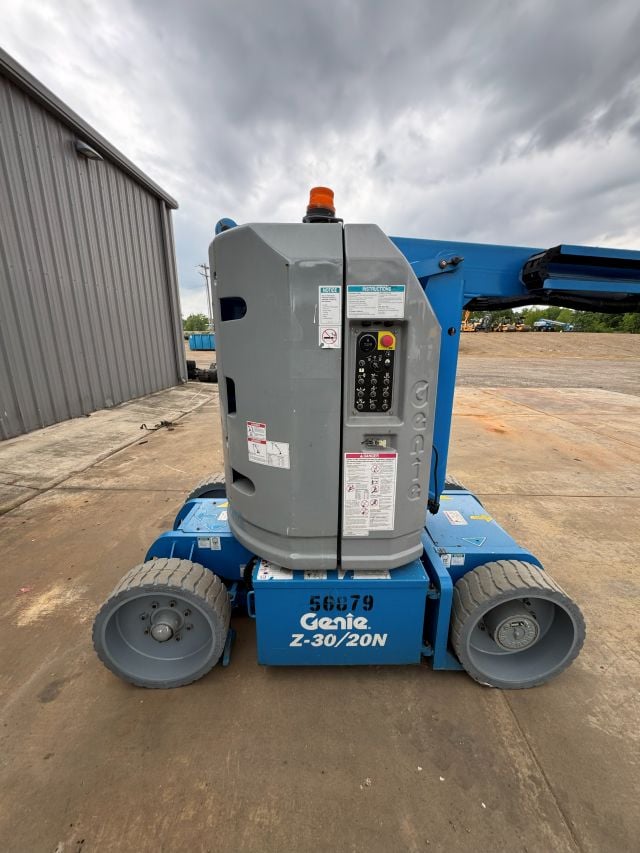 Used 2018 GENIE Z-30/20N RJ Articulating Boom Lift