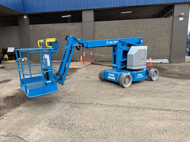 Used 2019 GENIE Z-34/22N Articulating Boom Lift
