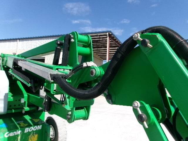 Used 2016 GENIE Z-40/23N Articulating Boom Lift